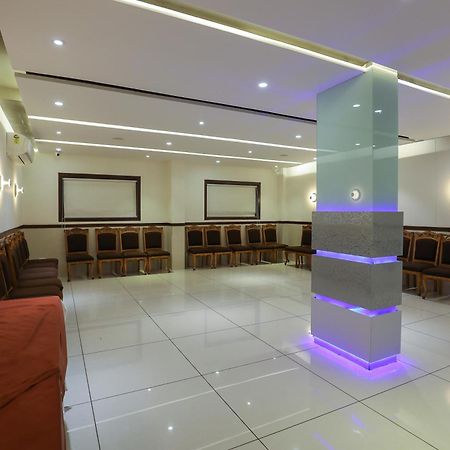 Hotel Ashray Inn Express Ahmadábád Exteriér fotografie