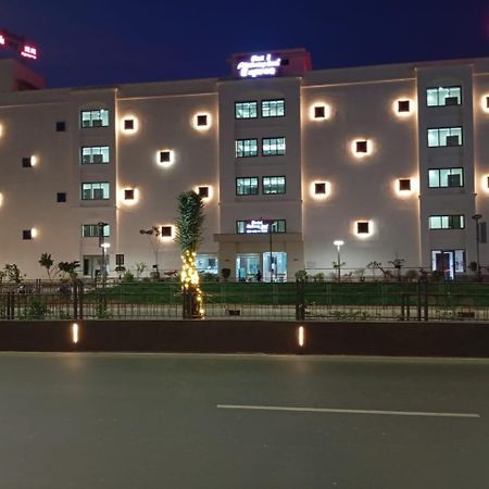 Hotel Ashray Inn Express Ahmadábád Exteriér fotografie