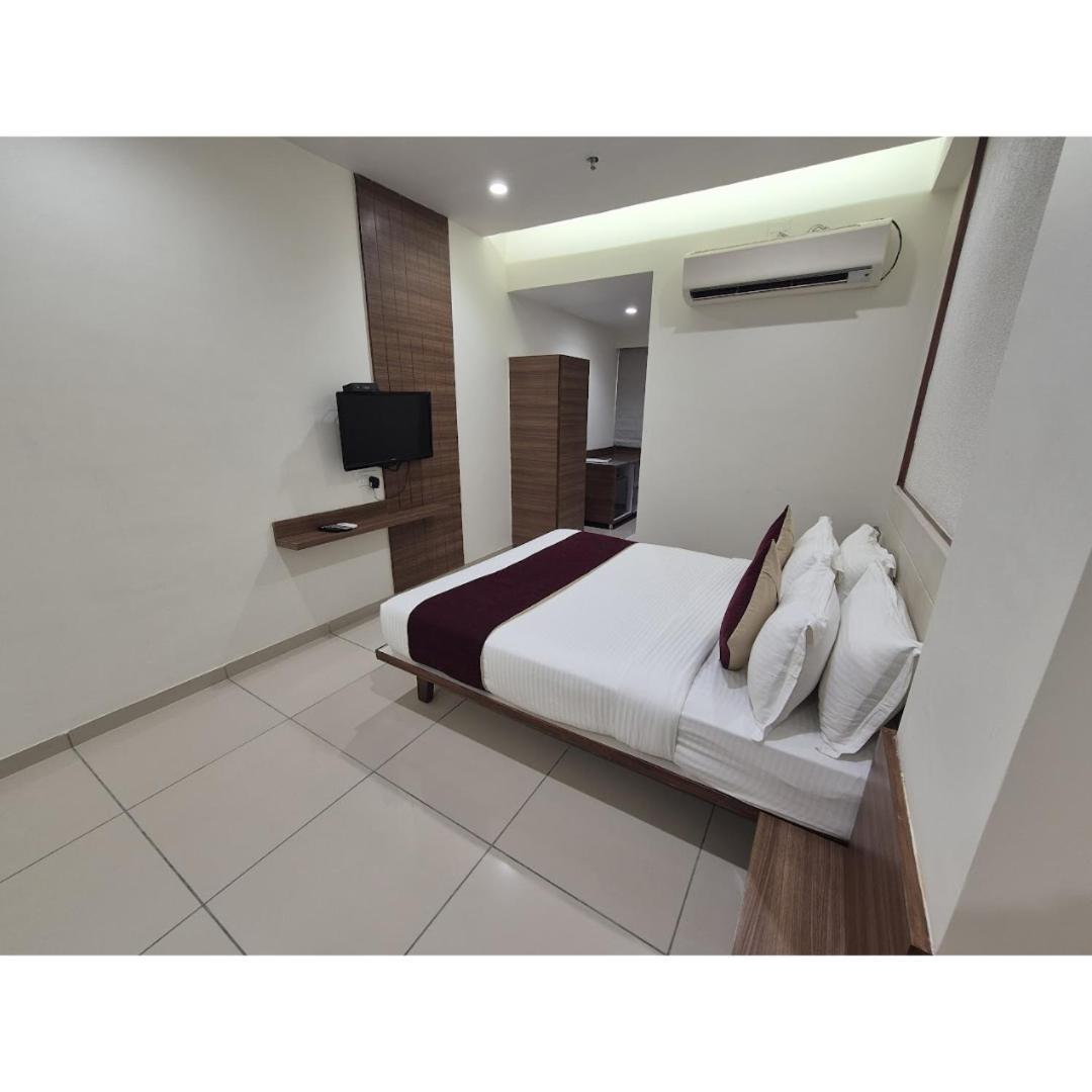 Hotel Ashray Inn Express Ahmadábád Exteriér fotografie