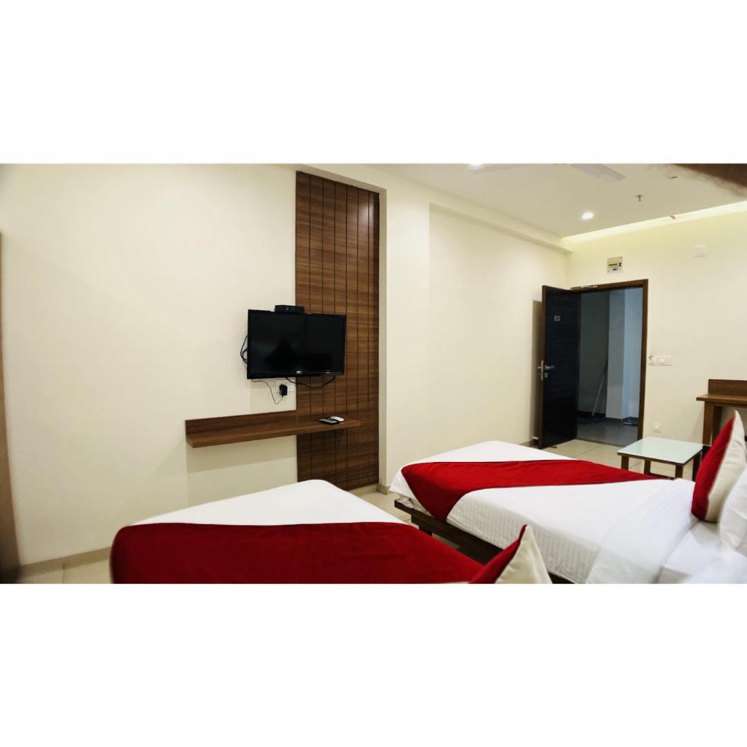 Hotel Ashray Inn Express Ahmadábád Exteriér fotografie